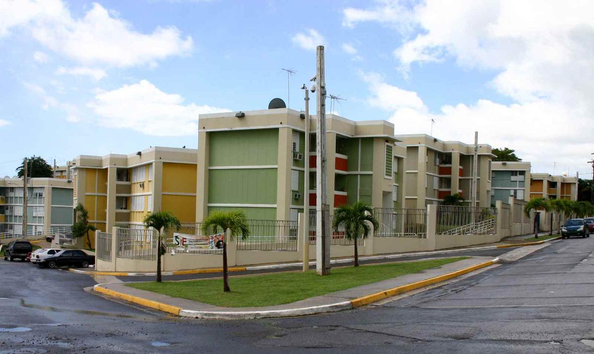 causa-para-arresto-contra-imputado-de-asesinar-a-hombre-en-el-residencial-san-antonio-carioca-en-guayama