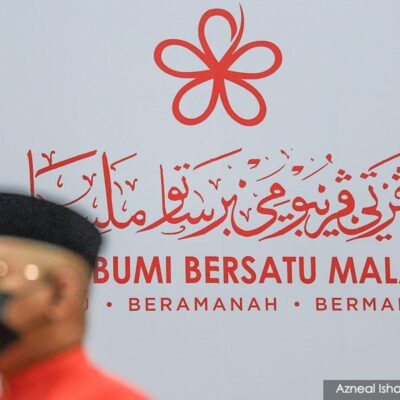 sacking-reps-will-not-trigger-by-elections-but-weaken-bersatu-in-pn,-say-experts