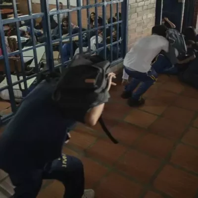 escuela-realiza-un-simulacro-de-ataque-guerrillero-en-colombia