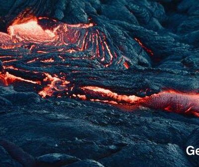 印尼火山1天噴3次-熔岩劃破漆黑夜空現「火山閃電」奇景超震撼！