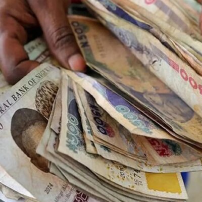 naira-depreciates-against-dollar-as-fx-supply-drops