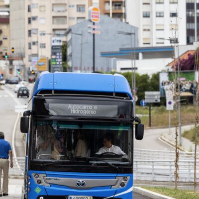 “metrobus”-do-porto-pronto-ate-agosto