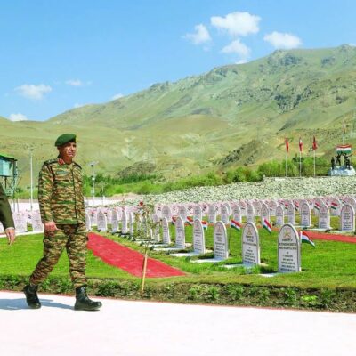 india-pays-tribute-to-fallen-kargil-war-heroes-on-25th-anniversary