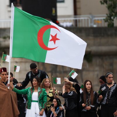 argelia-conmueve-al-mundo-con-su-potente-gesto-en-la-apertura-de-los-juegos-olimpicos