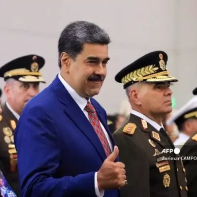 maduro-felicita-a-militares-por-“conducta-ejemplar”-ante-protestas-tras-las-elecciones