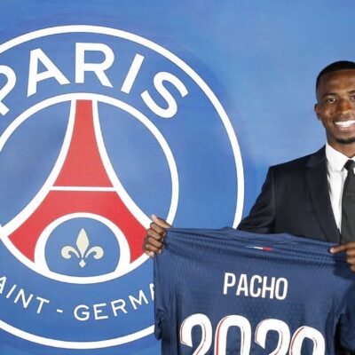 willian-pacho-es-presentado-oficialmente-en-psg-de-francia