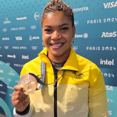 angie-palacios-consiguio-su-medalla-en-juegos-olimpicos-tras-dura-lesion