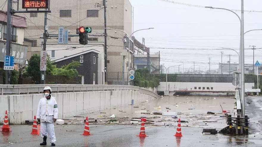 severa-tormenta-tropical-maria-toca-tierra-en-japon-con-intensas-lluvias