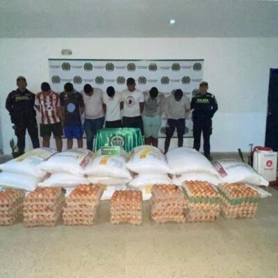 cae-banda-que-huia-con-14-gallinas,-17-bultos-de-alimentos-y-otros-articulos-robados-en-finca-de-atlantico