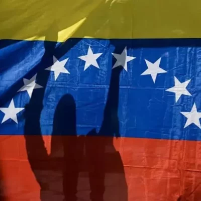 oposicion-de-venezuela-marcha-contra-reeleccion-de-maduro-que-se-blinda