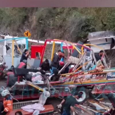 accidente-de-bus-escalera-en-via-del-huila:-primeros-reportes-hablan-de-seis-muertos-y-al-menos-siete-heridos