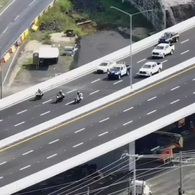 autos-empiezan-a-circular-sobre-el-viaducto-de-la-chorrera