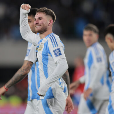 argentina-golea-a-chile-y-sigue-lider-en-las-eliminatorias-del-mundial-2026