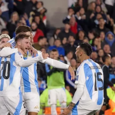 argentina-vs-chile|-la-‘albiceleste’-sin-messi-festeja-ante-la-‘roja’-en-homenaje-a-di-maria