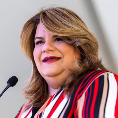 analistas:-“zig-zag”-de-jenniffer-gonzalez-sobre-luma-energy-la-coloca-“a-la-defensiva”-en-carrera-por-la-gobernacion