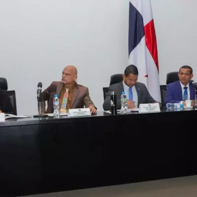 propuesta-para-remunerar-a-parteras-de-areas-indigenas-se-envia-a-una-subcomision