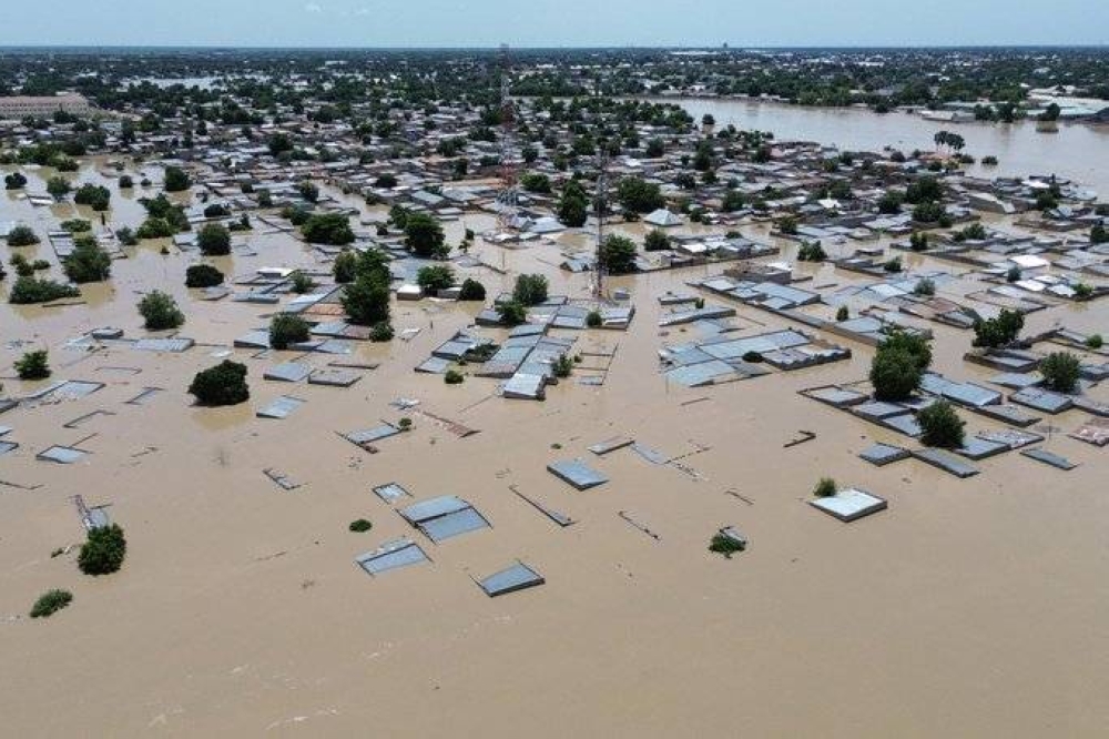 at-least-30-people-killed,-over-400,000-displaced-by-floods-in-nigeria