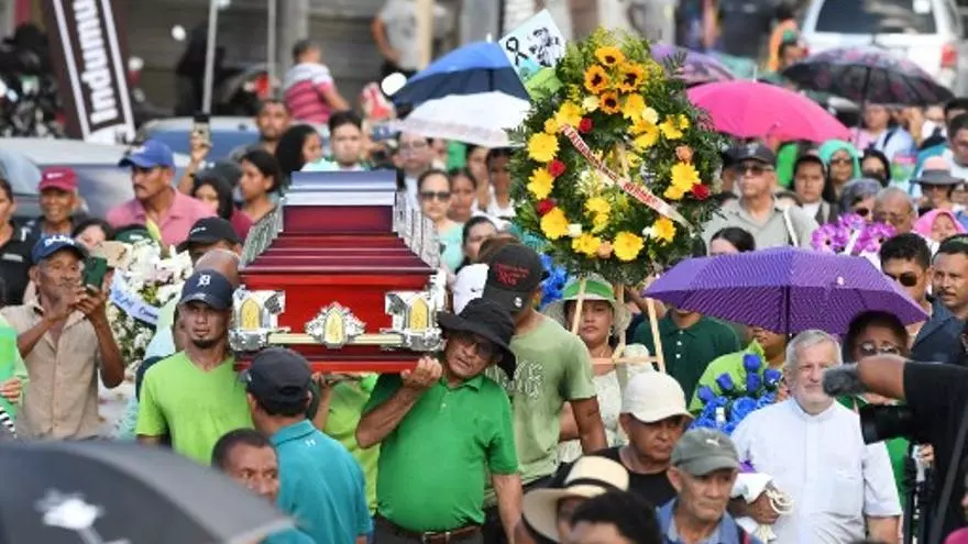 sepultan-en-honduras-al-ambientalista-asesinado-que-lucho-contra-la-mineria