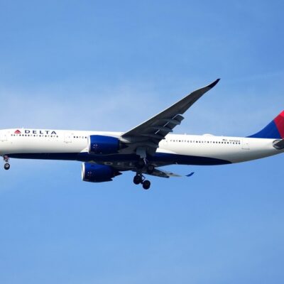 zbor-de-cosmar.-un-avion-al-companiei-delta-airlines-s-a-depresurizat:-”urechile-oamenilor-au-sangerat”