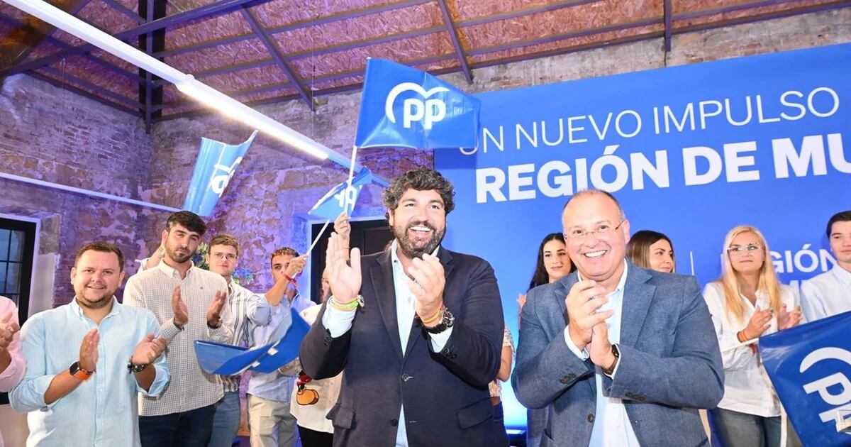 tellado-alaba-el-gobierno-“estable”-de-la-region-de-murcia-frente-a-la-“inestabilidad”-del-gobierno-de-espana