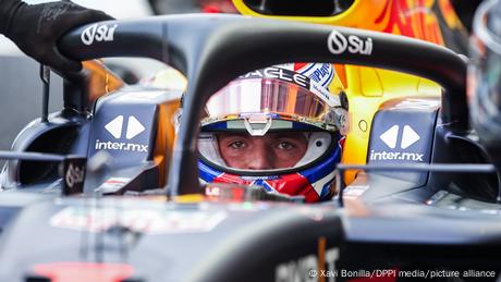 formel-1:-strafe-fur-max-verstappen-wegen-fluchens