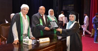 جامعة-القاهرة-تحتفل-بتخريج-دفعة-جديدة-من-كلية-التربية-للطفولة-المبكرة