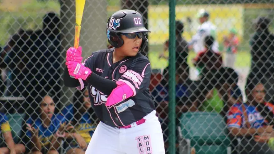 gabriel-ledezma,-jugador-mas-valioso-del-campeonato-nacional-de-beisbol-u10