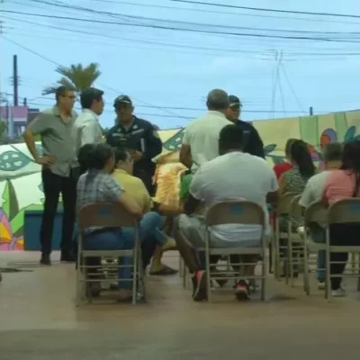 residentes-de-don-bosco-se-reunen-con-la-policia-nacional-tras-protestar-por-la-ola-de-robos