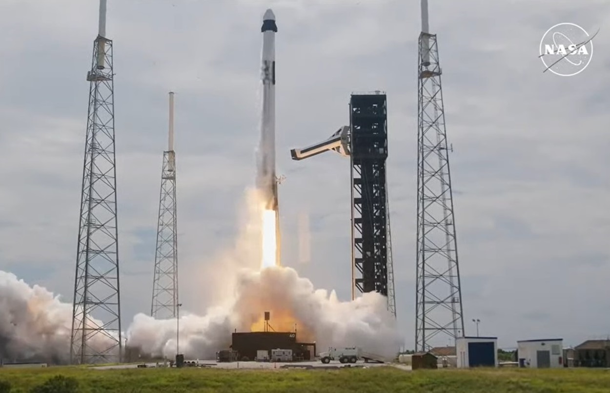 nasa-e-spacex-lancam-foguete-para-resgatar-astronautas-“presos”