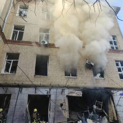 10-killed,-22-wounded-in-russian-strike-on-medical-center-in-northeastern-ukraine