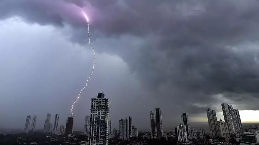 onda-tropical-provocara-fuertes-lluvias-con-tormentas-electricas-a-nivel-nacional