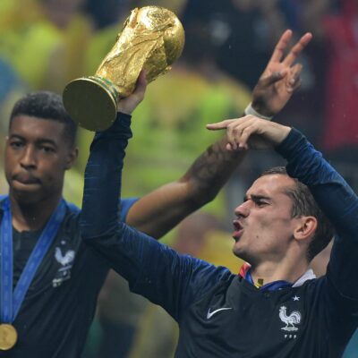 antoine-griezmann-anuncia-su-retirada-de-la-seleccion-francesa