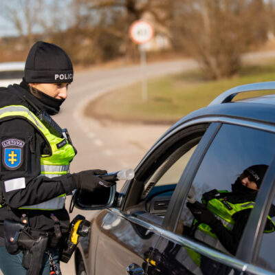 karfentanilis:-niekur-nedirbanti-klaipediete-teisme-aiskinsis-del-gyvybei-pavojingo-preparato