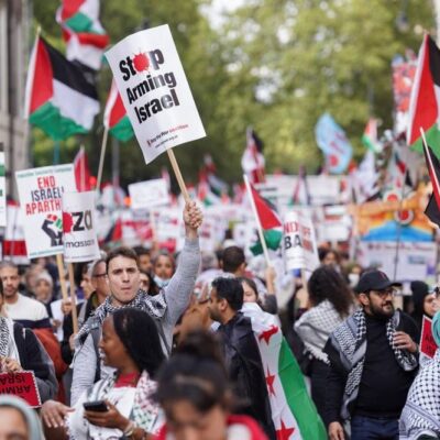 thousands-march-in-london-in-support-of-palestinians,-1-year-after-oct-7