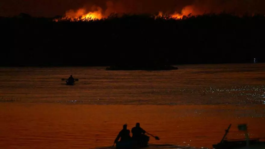 indigenas-se-forman-como-brigada-para-combatir-el-fuego-en-el-pantanal-brasileno