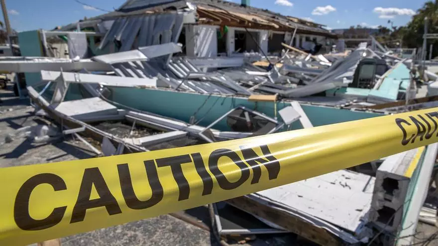 “esto-es-demasiado”:-el-oeste-de-florida-aguarda-su-segundo-huracan-en-dos-semanas