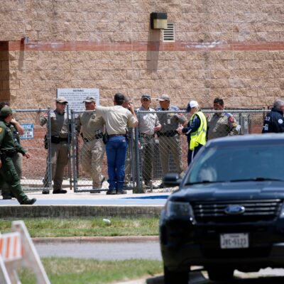 funcionarios-publican-mas-videos-de-la-endeble-reaccion-policial-ante-tiroteo-en-escuela-de-uvalde