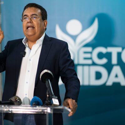 “la-vida-privada-de-cada-politico-se-tiene-que-respetar”:-se-expresa-javier-jimenez-tras-altercado-entre-cesar-vazquez-y-jenniffer-gonzalez