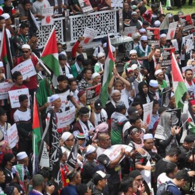 thousands-march-in-solidarity-with-palestine