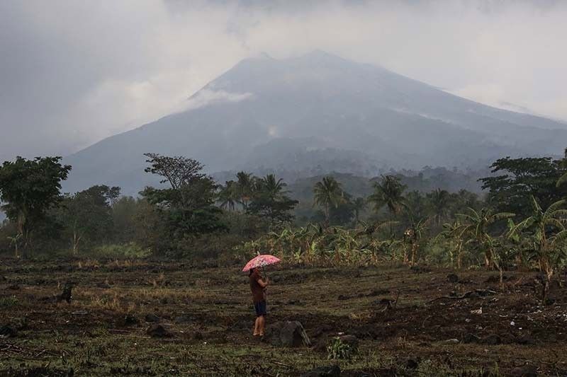 live-updates:-kanlaon-volcano-restiveness