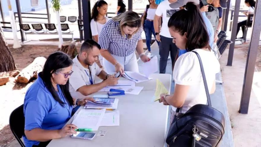 ifarhu-reitera-que-estudiantes-podran-retirar-cheques-de-montos-adeudados-en-oficinas-a-nivel-nacional