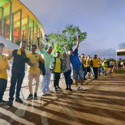 torcida-do-brasil-chega-a-arena-brb-para-jogao-contra-peru