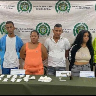 operativo-en-las-gardenias:-policia-metropolitana-captura-a-presuntos-miembros-de-‘los-costenos’-y-confisca-mil-dosis-de-cocaina