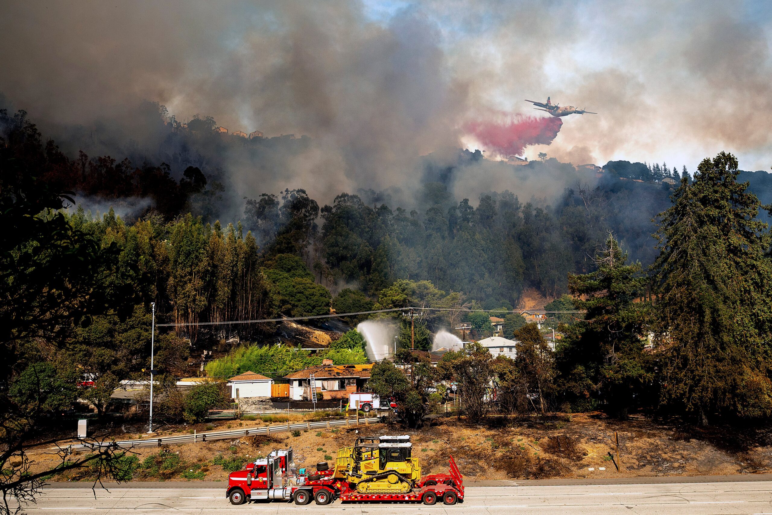 controlan-incendio-que-consumio-dos-casas-en-california-y-obligo-a-evacuar-a-500-personas