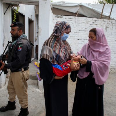 aumentan-los-casos-de-polio-en-pakistan-antes-de-una-nueva-campana-de-vacunacion