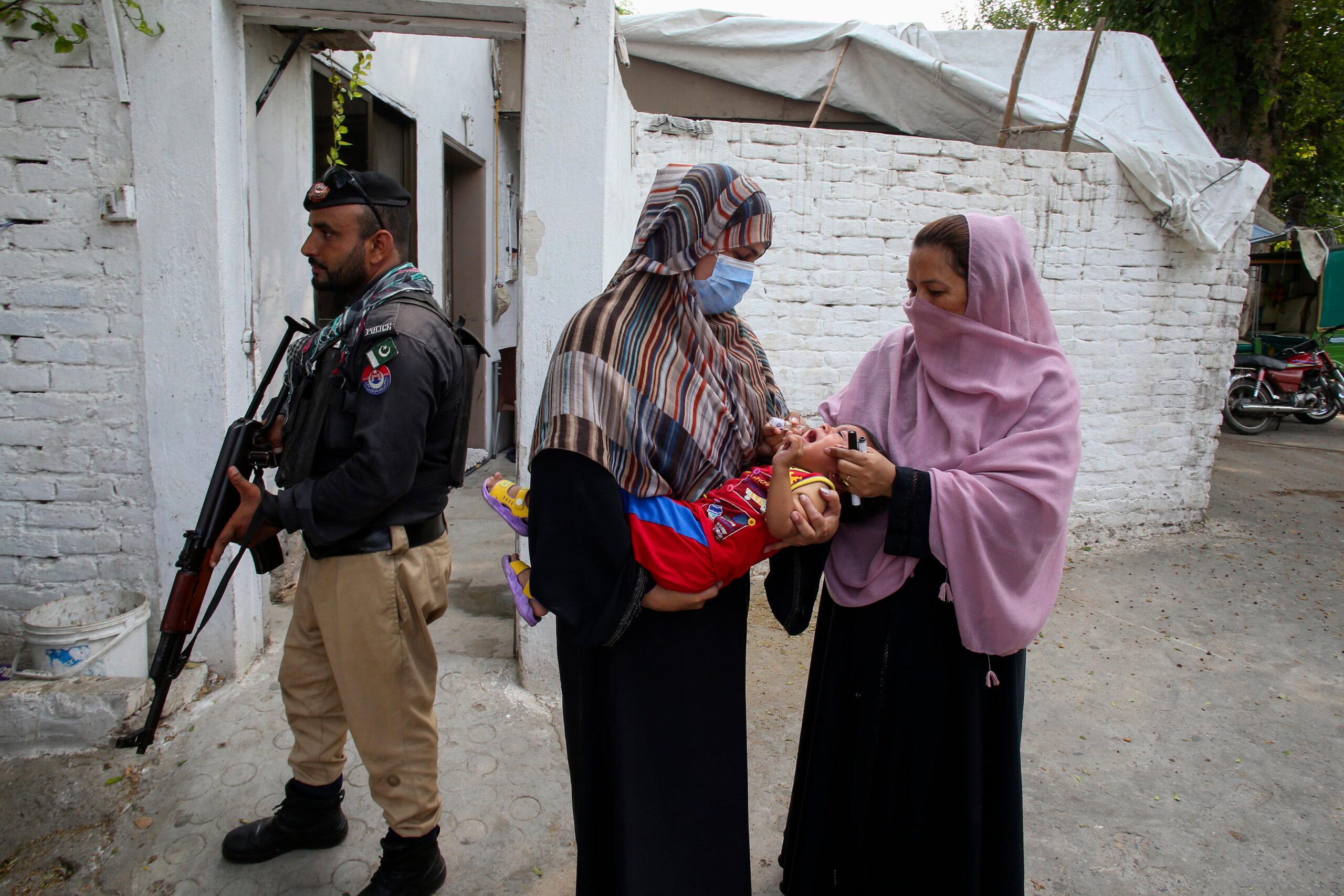 aumentan-los-casos-de-polio-en-pakistan-antes-de-una-nueva-campana-de-vacunacion