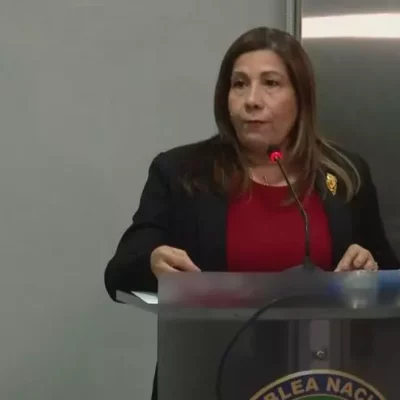 comision-de-credenciales-recomienda-ratificacion-de-grettel-villalaz-como-procuradora-de-la-administracion