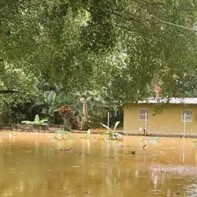 declaran-alerta-amarilla-en-tres-provincias-y-una-comarca-ante-prolongacion-de-lluvias