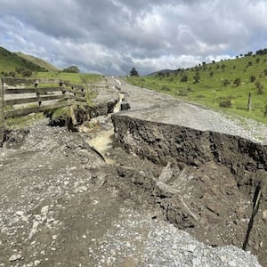 photos-show-scale-of-slips,-flooding-across-marlborough-following-wet-weather