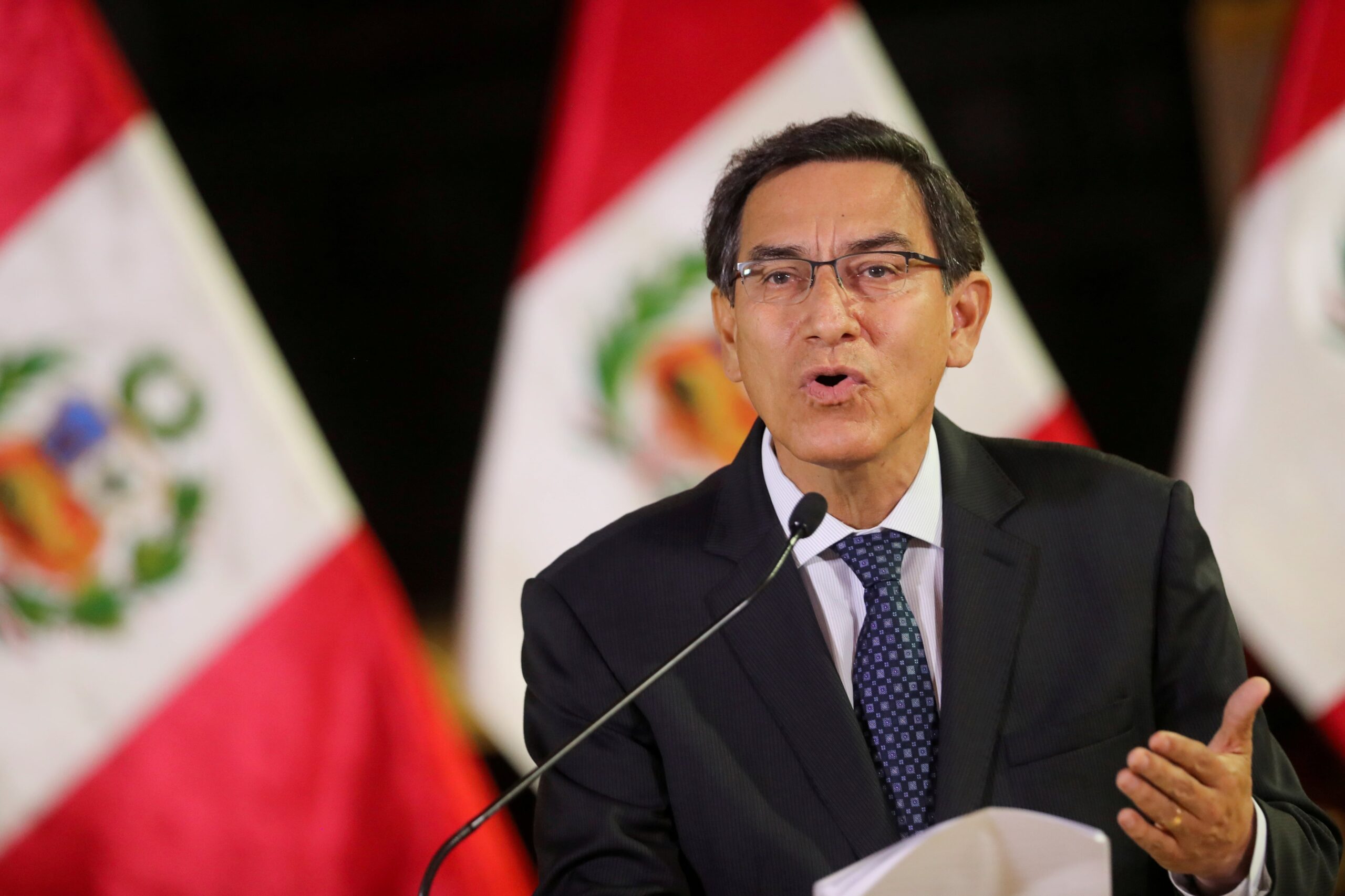 comienza-juicio-por-corrupcion-al-expresidente-de-peru-martin-vizcarra:-fiscalia-pide-15-anos-de-prision